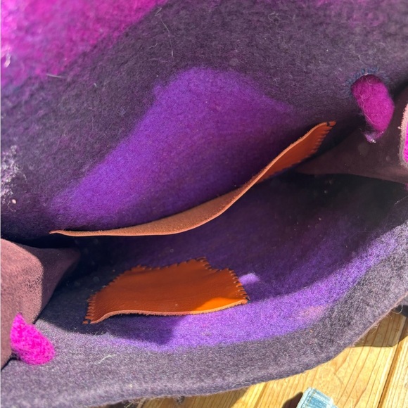 Handcrafted Artistic Felted Wool Bag - Picture 7 of 7
